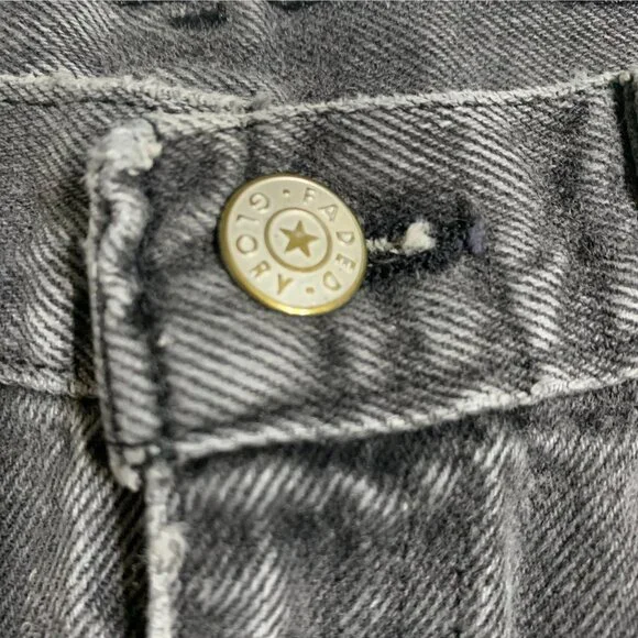 Faded Glory Shorts Gray Grunge, Goth, Punk - Picture 2 of 8